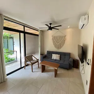 Hotel Ph8 Lux Eden In